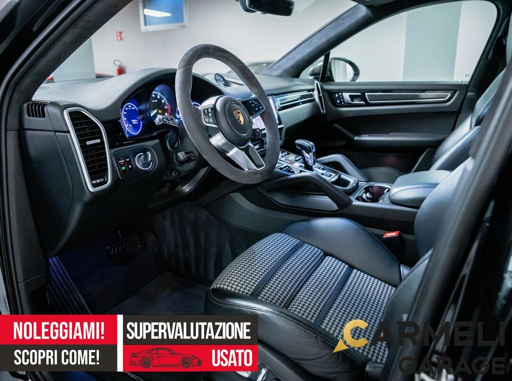 Porsche Cayenne Coupe 2019 Coupé 3.0 V6 E-Hybrid