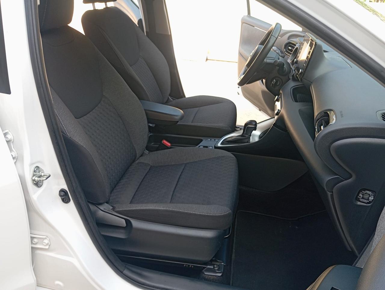 Toyota Yaris 1.5 Hybrid 5 porte Trend