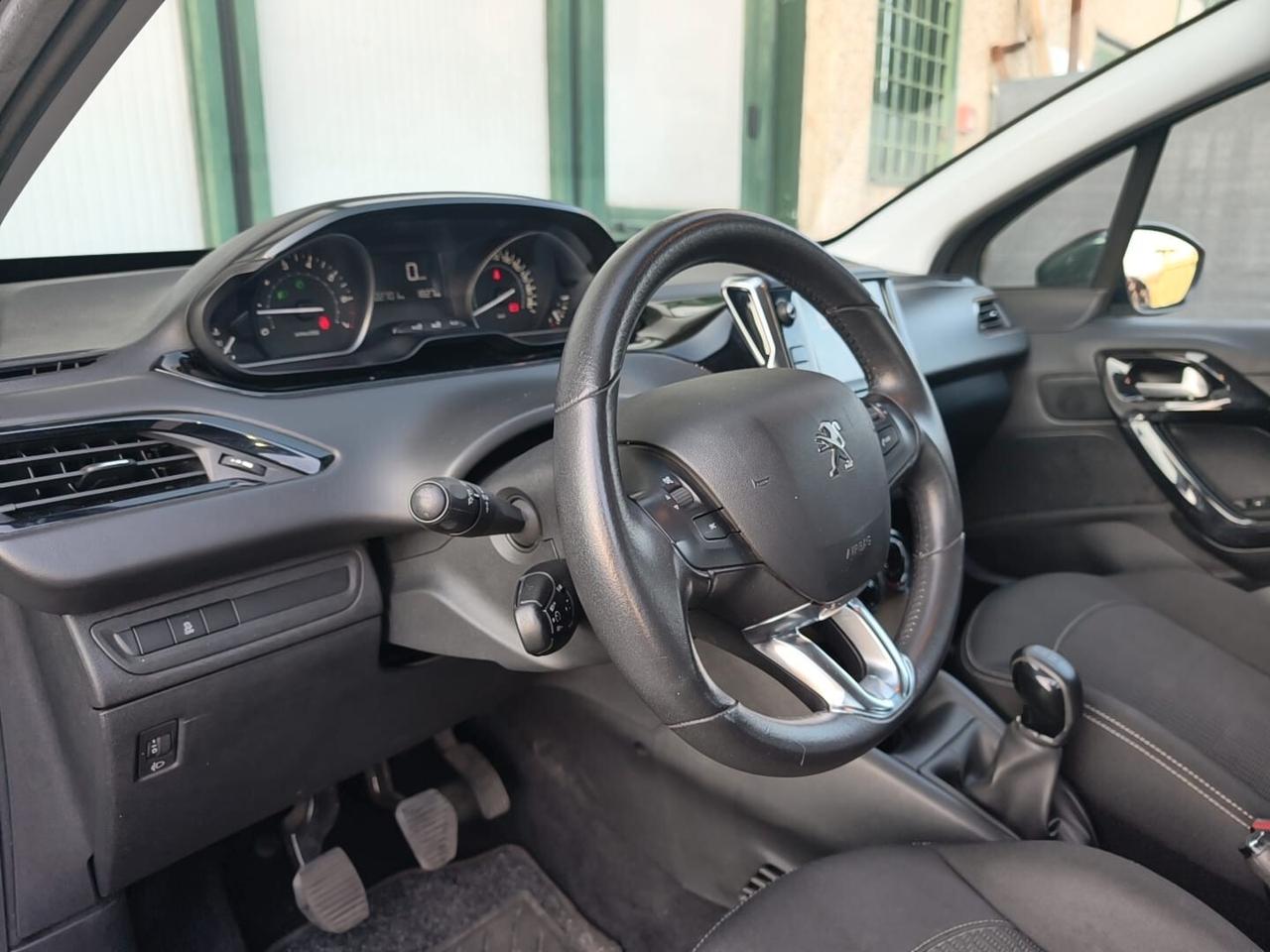 Peugeot 208 BENZINA 5 PORTE UNIPRO 2017