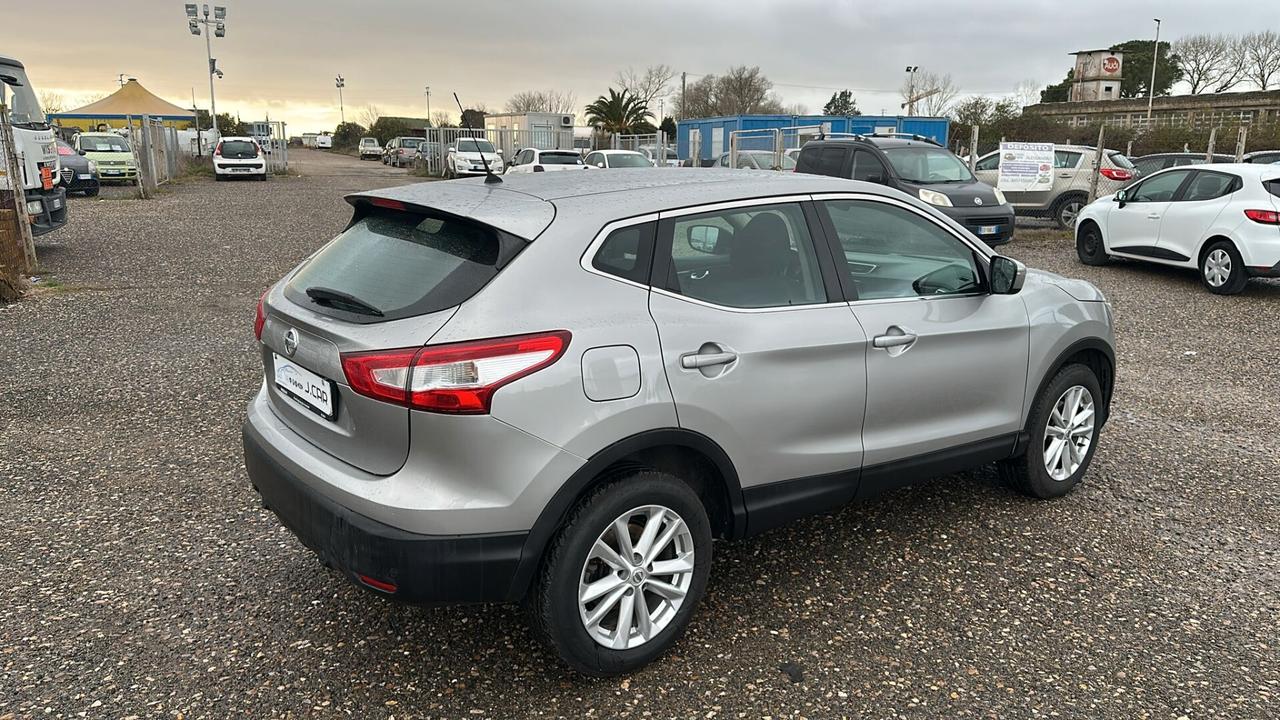 Nissan Qashqai 1.5 dCi Visia