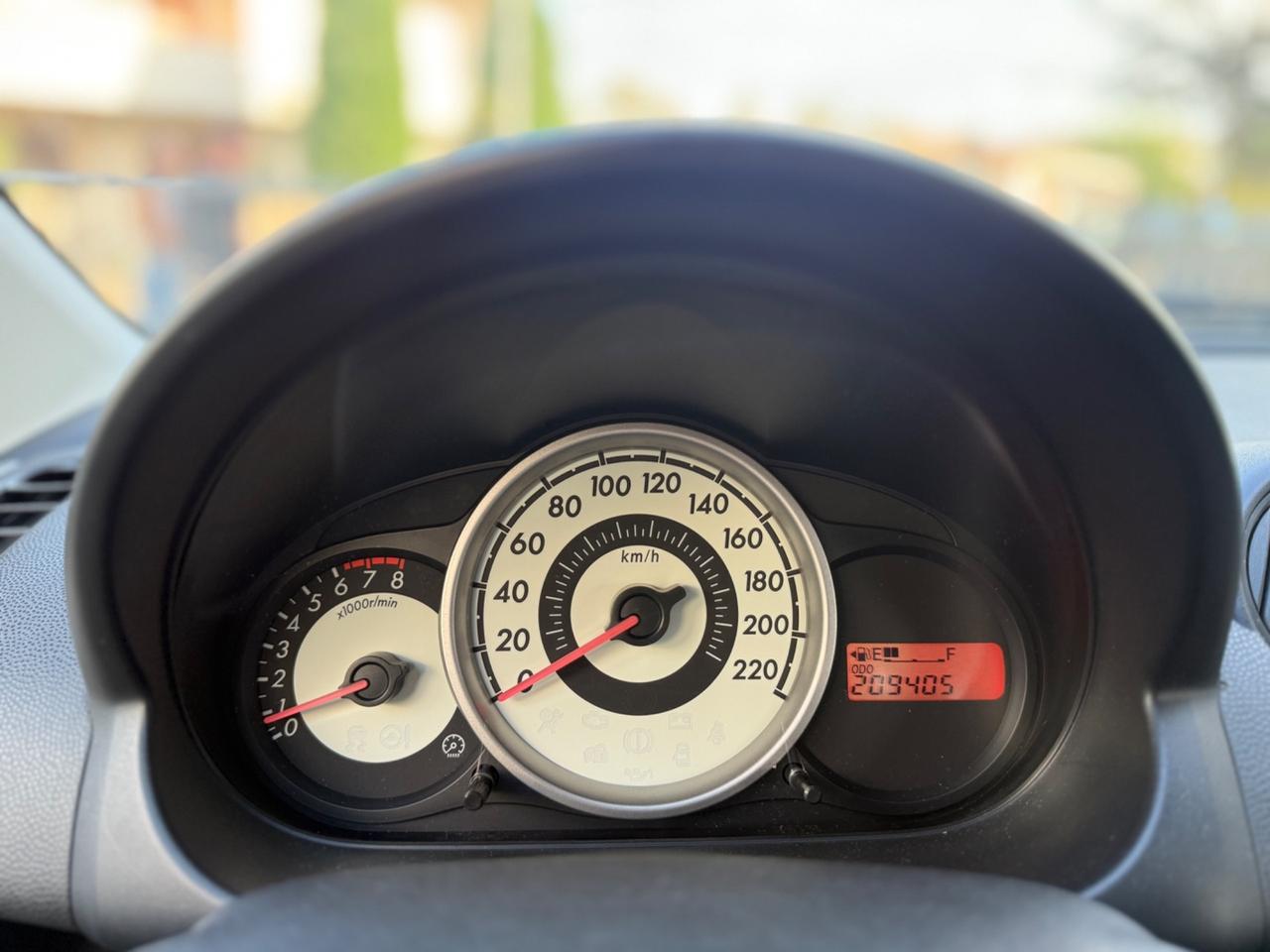 Mazda 2 1.3 Benzina 75CV 5p. 2010 Neopatentati