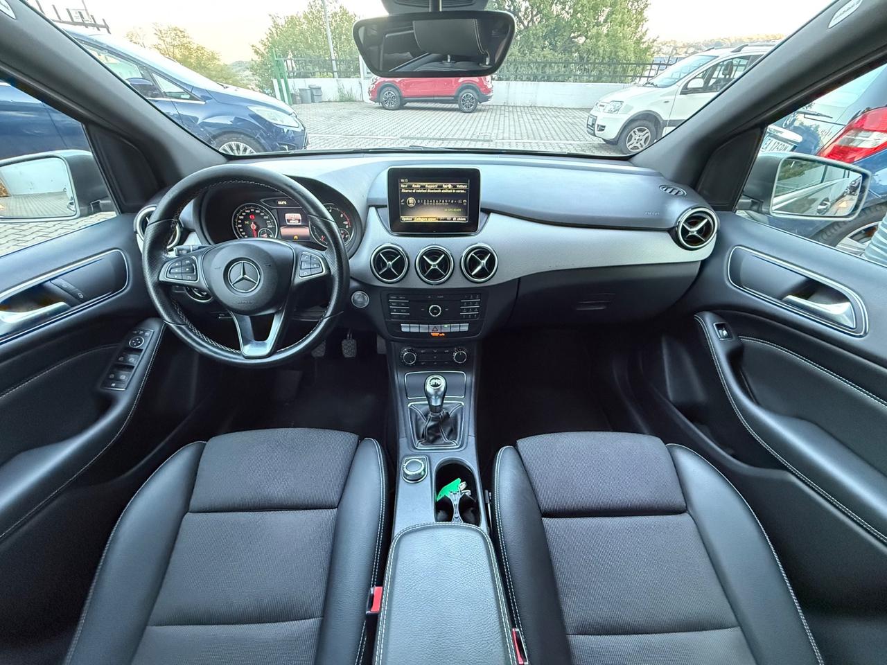 Mercedes-benz B 180 d Premium