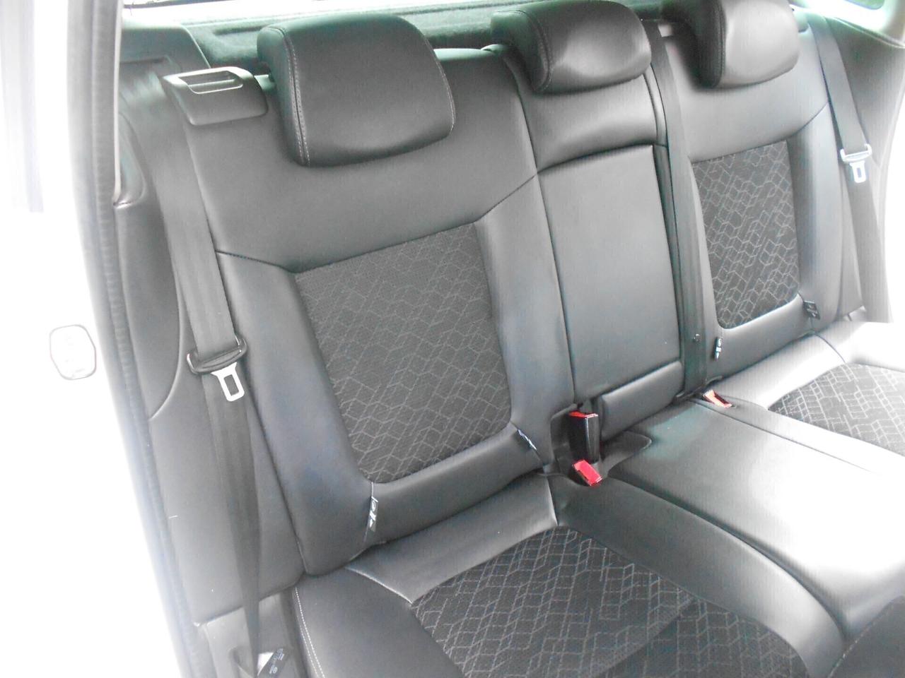 3008(my'16)1.6HDI(STRAFULL-TETTO-NAVI-C.A.-F1)E5B