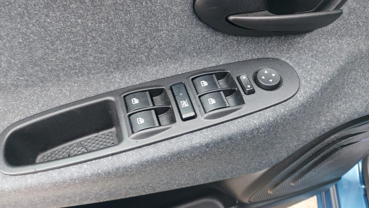 Lancia Ypsilon 1.0 FireFly 5 porte S&S Hybrid Silver Plus