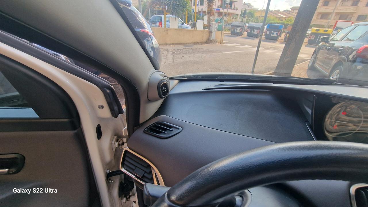 Lancia Ypsilon 1.2 69 CV 5 porte Platinum