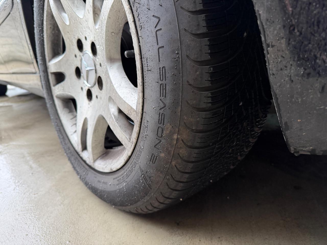 MERCEDES-BENZ E220 CDI 150CV AUTOMATICO GANCIO TRAINO