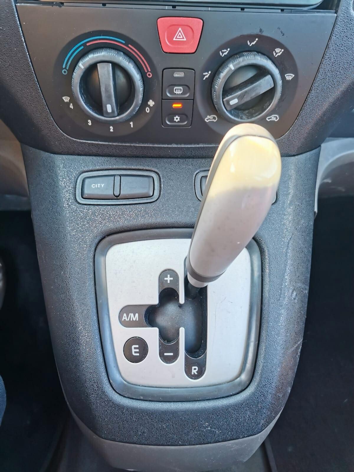 Fiat Idea 1.3 Multijet 16V Active autom.
