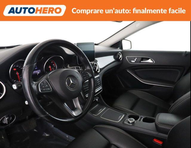 MERCEDES-BENZ GLA 200 d Automatic 4Matic Sport