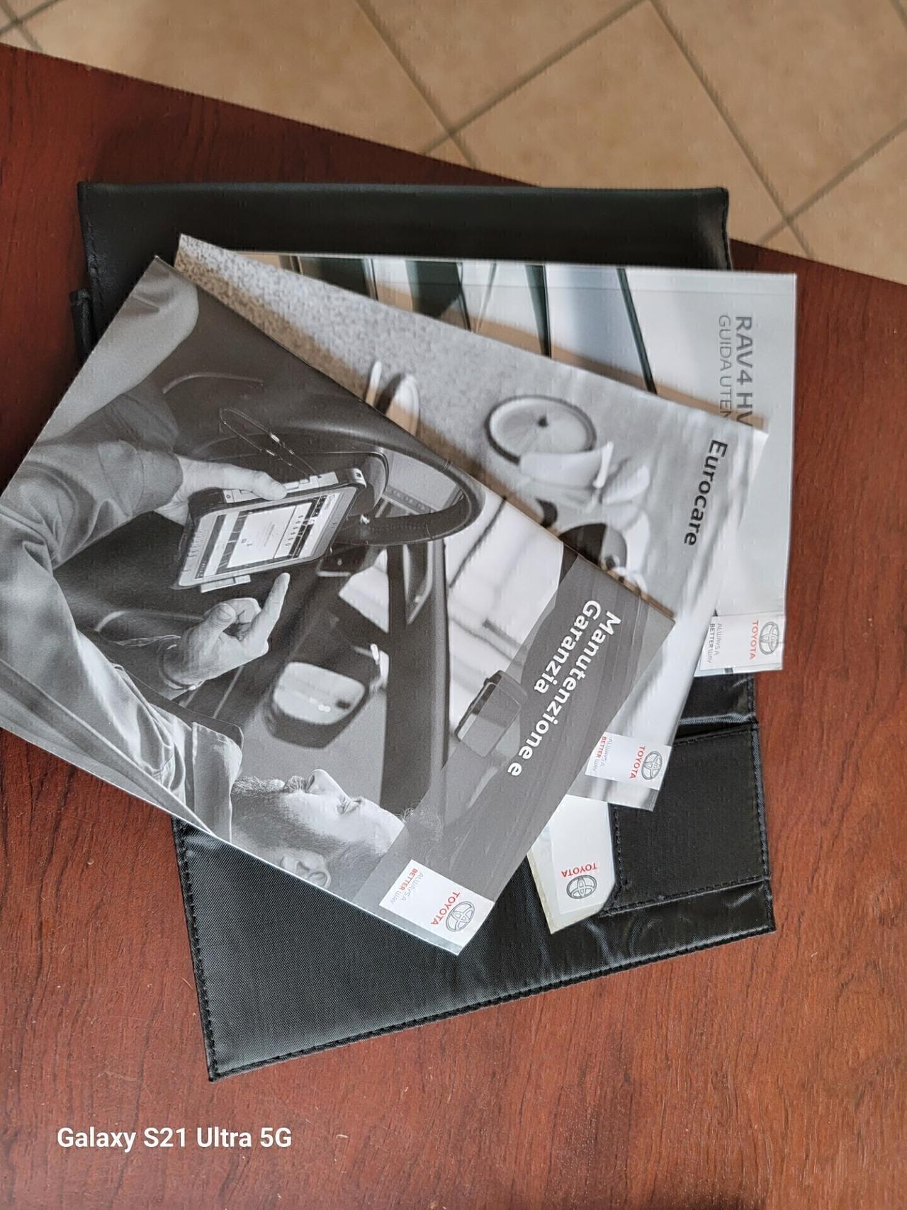 Toyota RAV 4 RAV4 2.5 HV (218CV) E-CVT 2WD Active GARANZIA