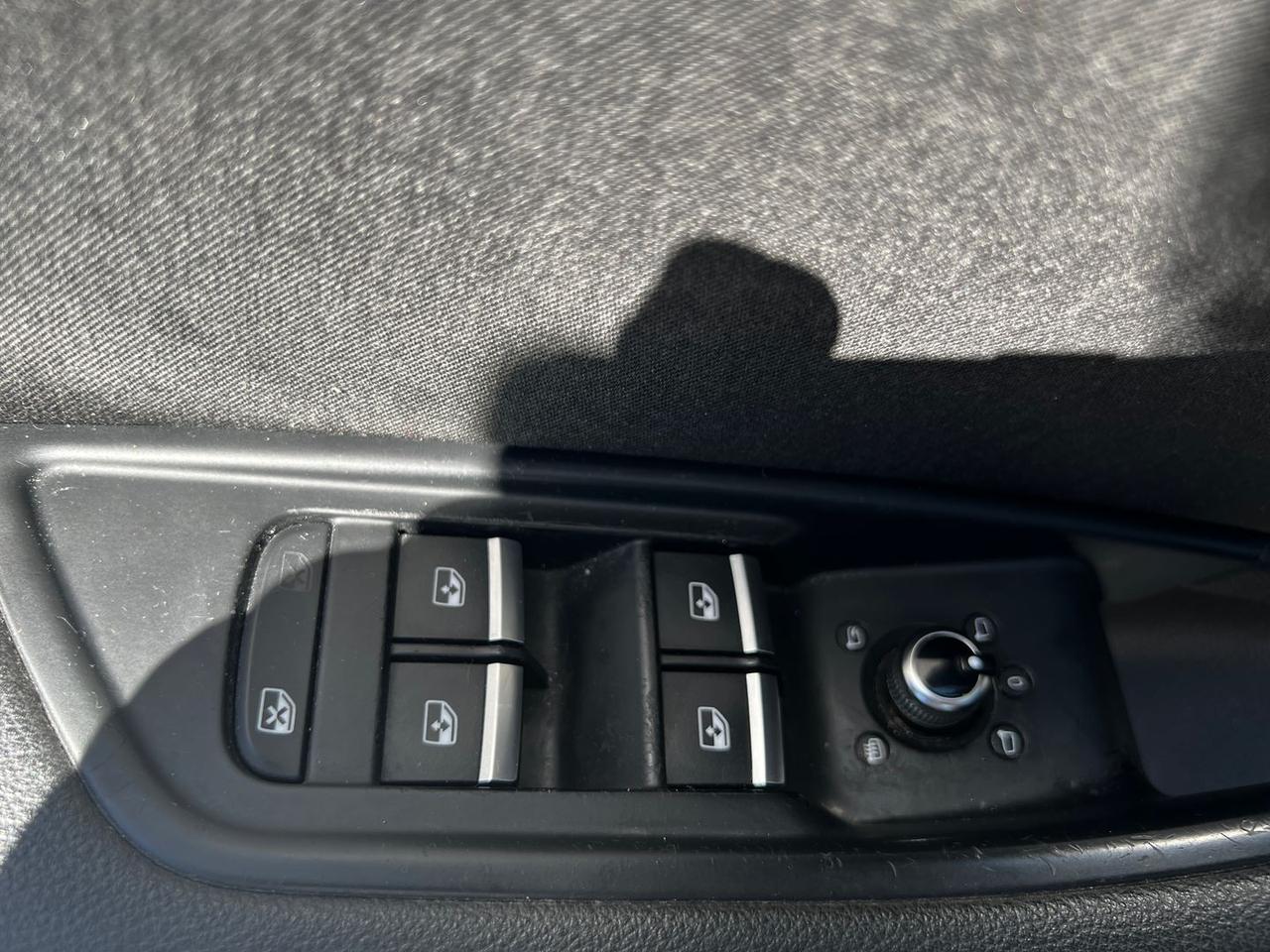 Audi A4 2.0 35 TDI Sport #11120