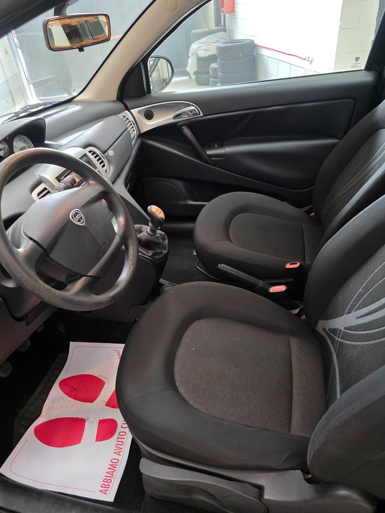 Lancia Ypsilon 1.2 69 CV Diva