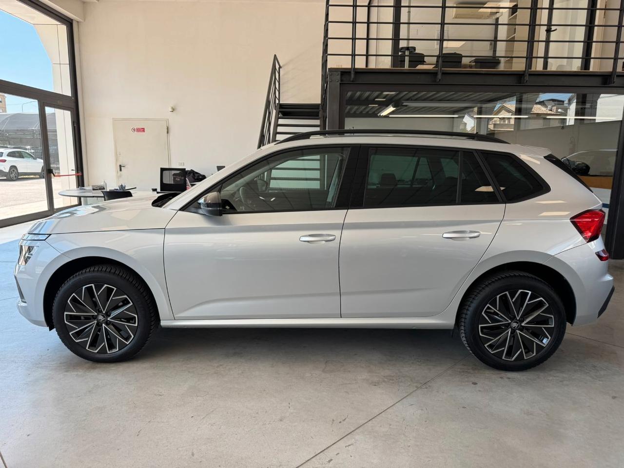 Skoda Kamiq 1.0 tsi Black Dots 115cv dsg