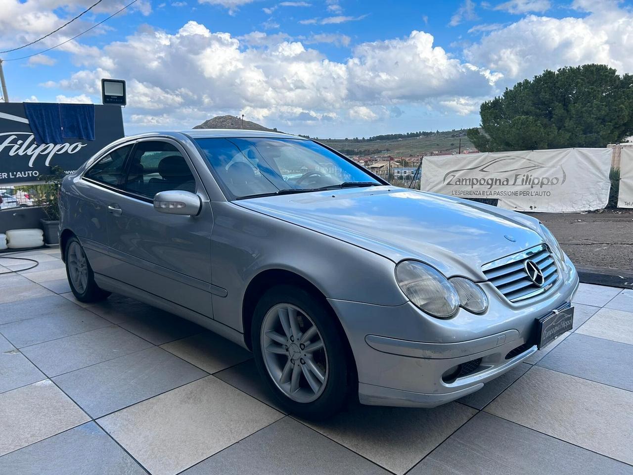 Mercedes-benz C 220 CDI coupé Elegance 2003