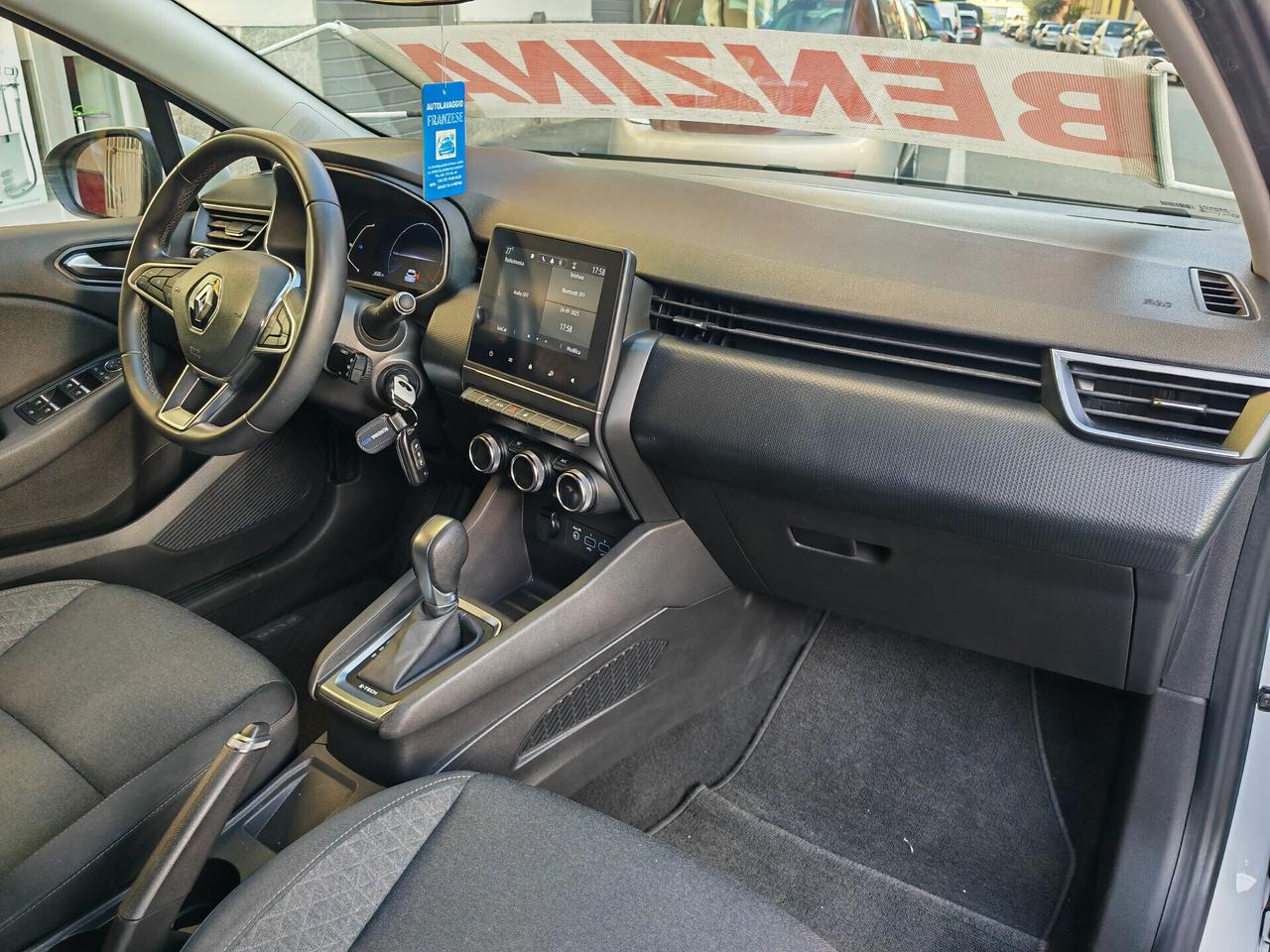 RENAULT CLIO FULL HYBRID E-TECH INITALE PARIS CV140 KW103