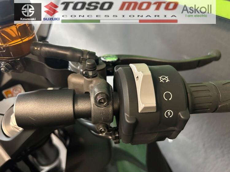 Kawasaki Ninja 1100 SX Tourer