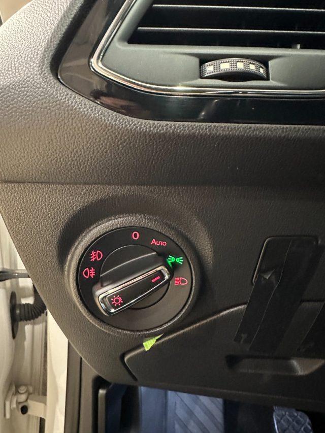 SEAT Leon 1.6 TDI 105 CV ST Start/Stop Style - LED