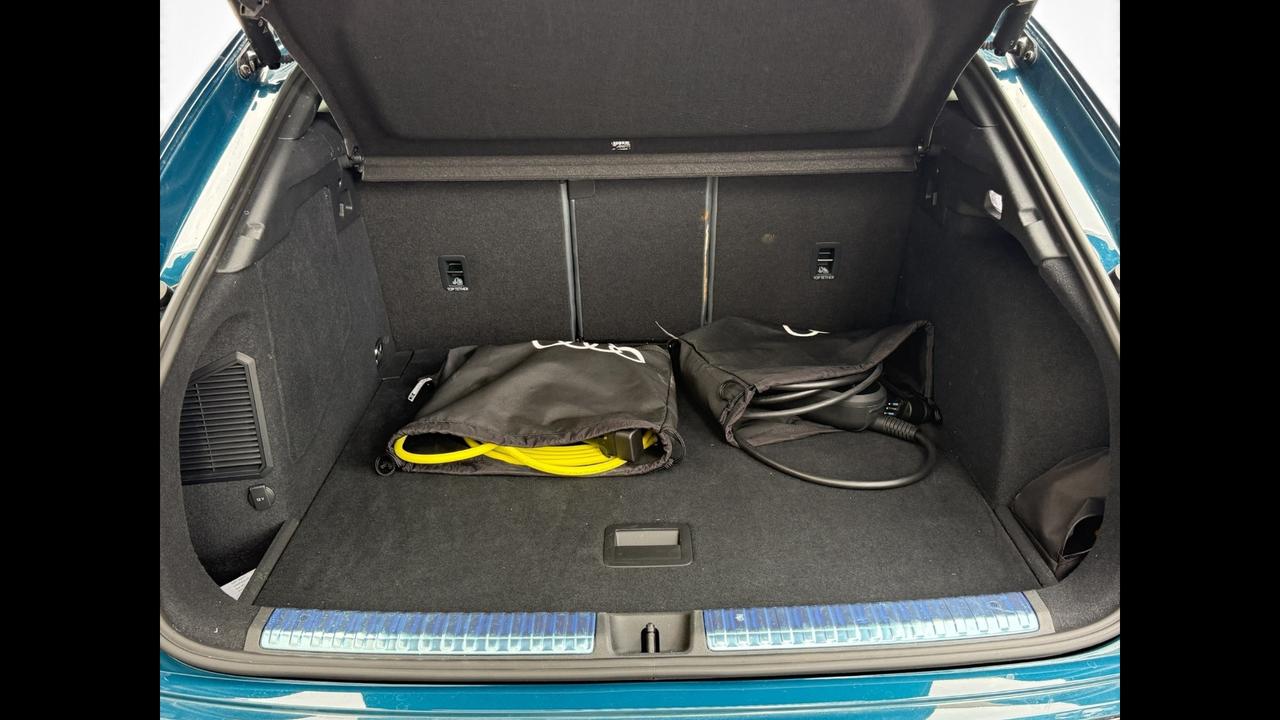 Audi Audi Q3 Sportback Business e-hybrid 200 kW S tronic