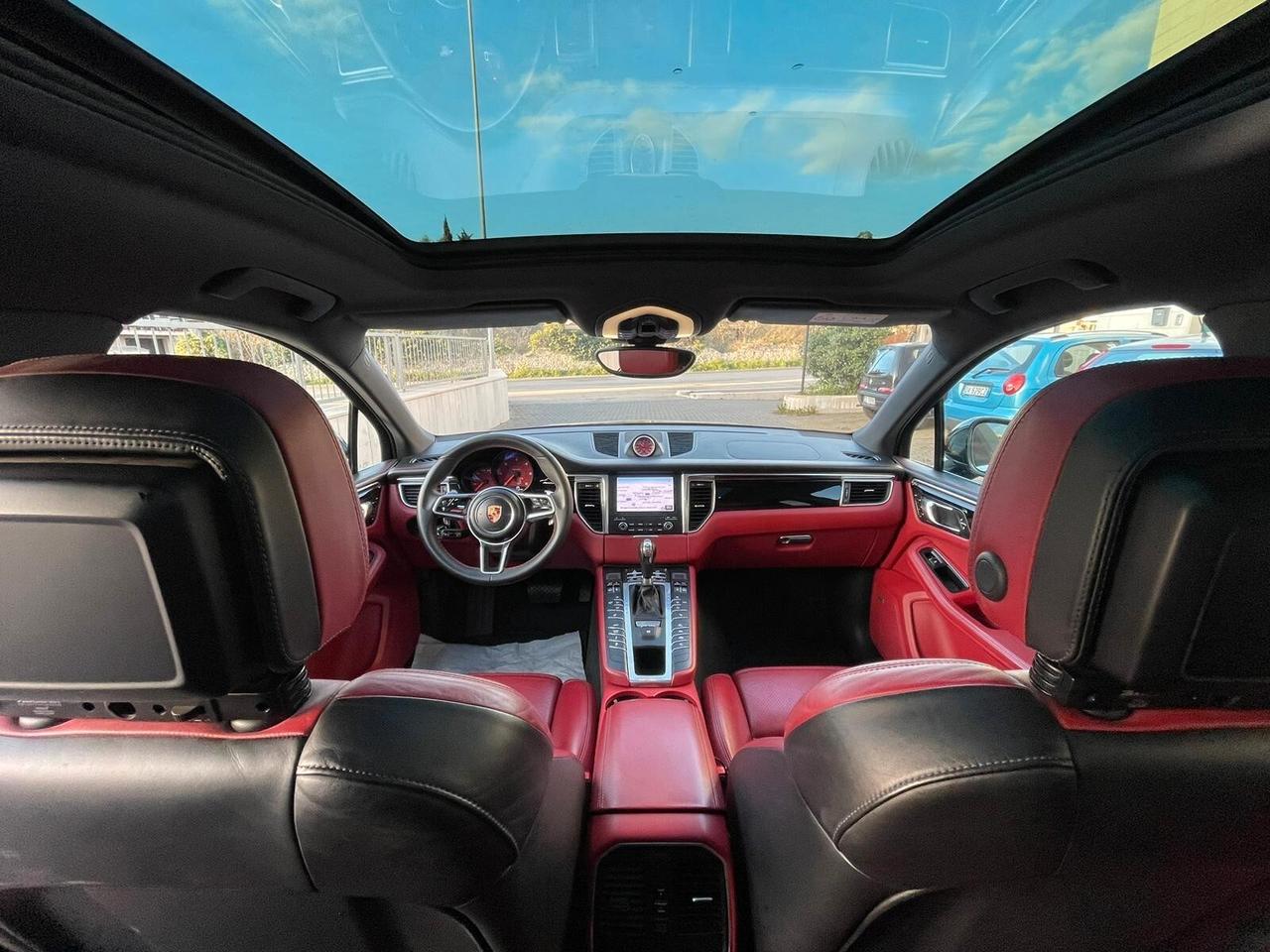 Porsche Macan 3.0 S Diesel , ALL. TURBO, INTERNI ROSSI, TETTO, FULL FULL