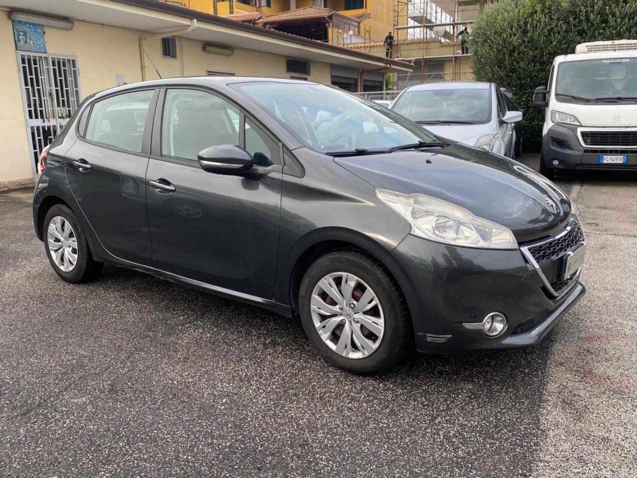 Peugeot 208 1.2 VTi 82 CV 5 porte Allure