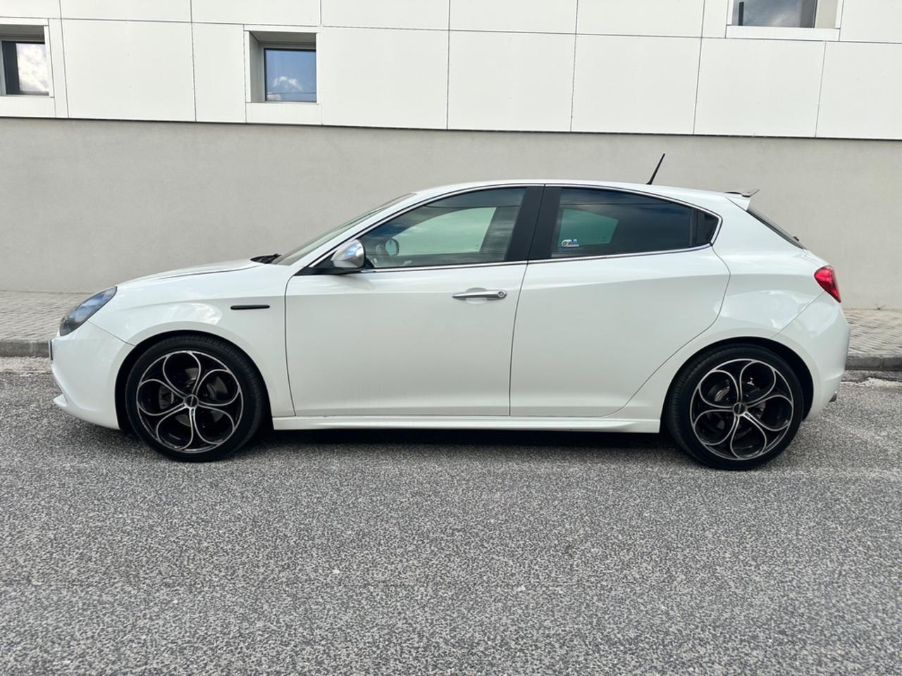 Alfa Romeo Giulietta 2.0 JTDm-2 140 CV Exclusive