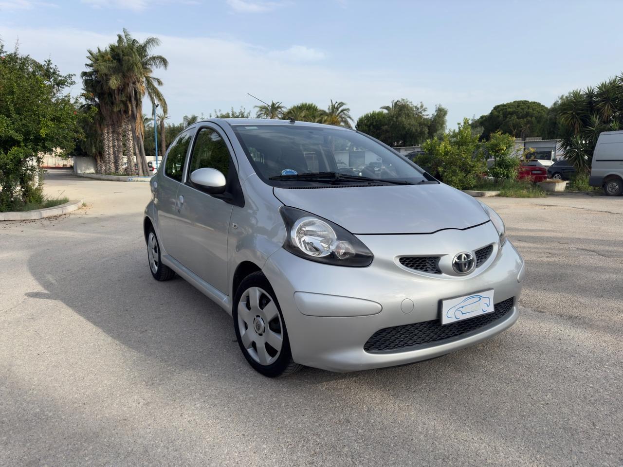 Toyota Aygo 1.4 turbodiesel 5 porte Sol