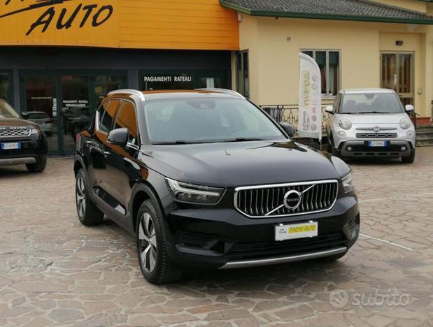 VOLVO XC40 T4 Recharge Plug-in Hybrid Inscriptio