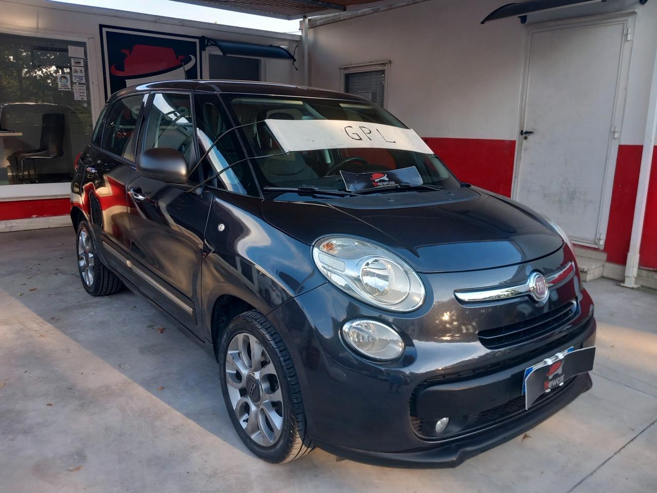 Fiat 500L 1.4 T-Jet 120 CV GPL Lounge TETTO PELLE PARZIALE SENSORI CERCHIO 17 GARANZIA