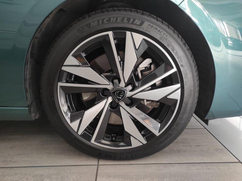 PEUGEOT 308 3ª serie - 308 Plug-in Hybrid 180 e-EAT8 SW Allure