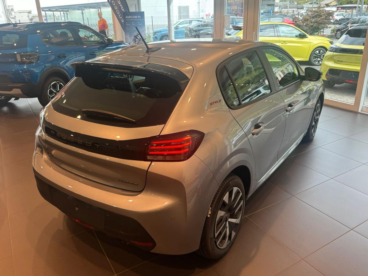 Peugeot 208 Hybrid 110 e-DCS6 Style