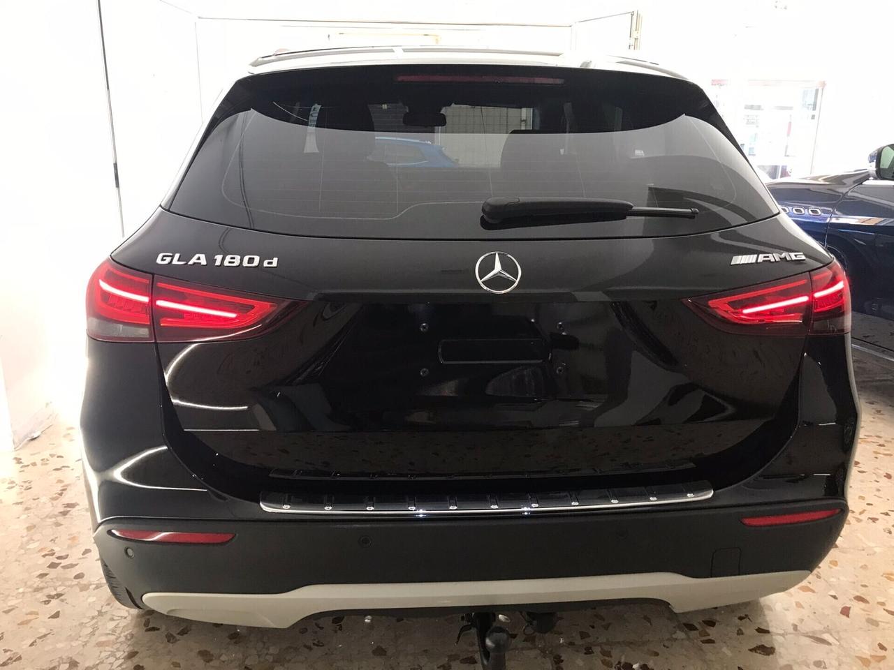 Mercedes-benz GLA 180 d. Business 10/2022