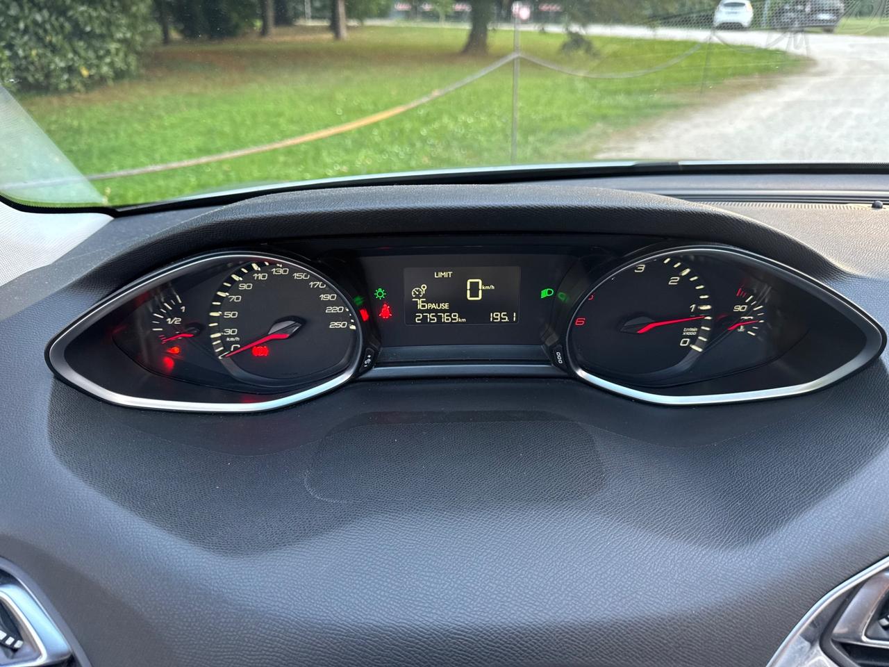 Peugeot 308 BlueHDi 100 S&S Active