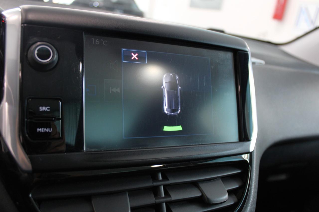 PEUGEOT 208 1.6 HDi Allure - 2015