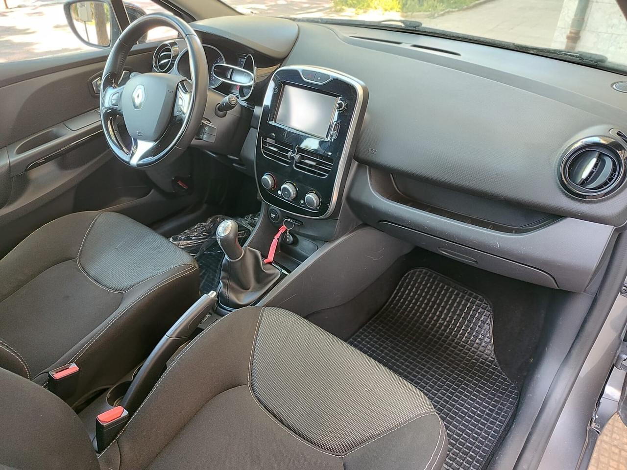 Renault Clio 1.5 dCi 8V 75CV 2015 PRONTA CONSEGNA!