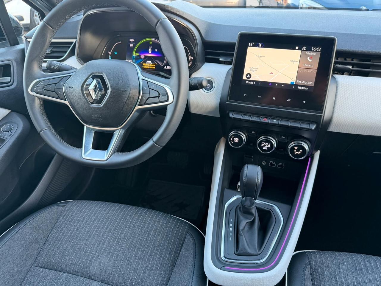 Renault Clio 1.6 E-Tech full hybrid Techno 145cv