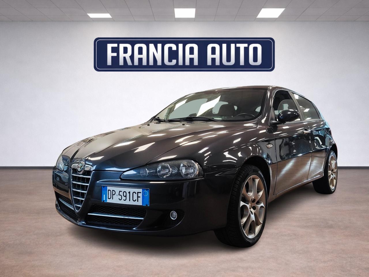 Alfa Romeo 147 2.0 16V TS Selespeed 5p. Distinctive