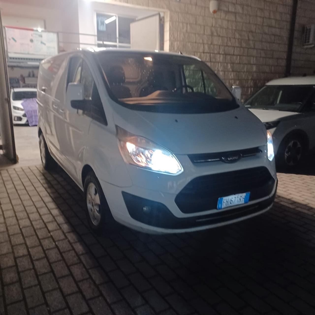 TENUTO IN MODO MANIACALE TRANSIT 1.6 3 POSTI