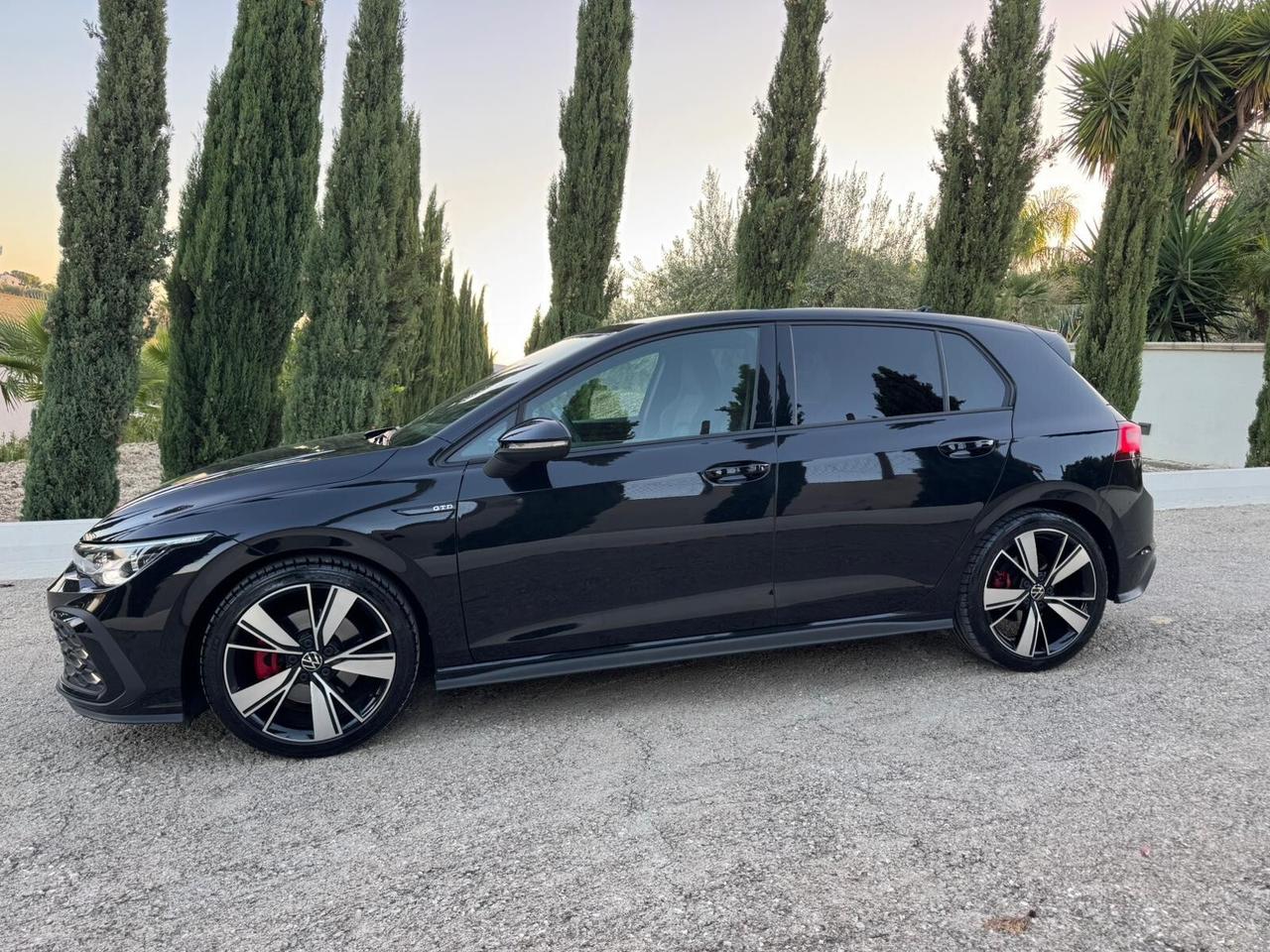 Volkswagen Golf VIII 2.0 GTD DSG - 200cv