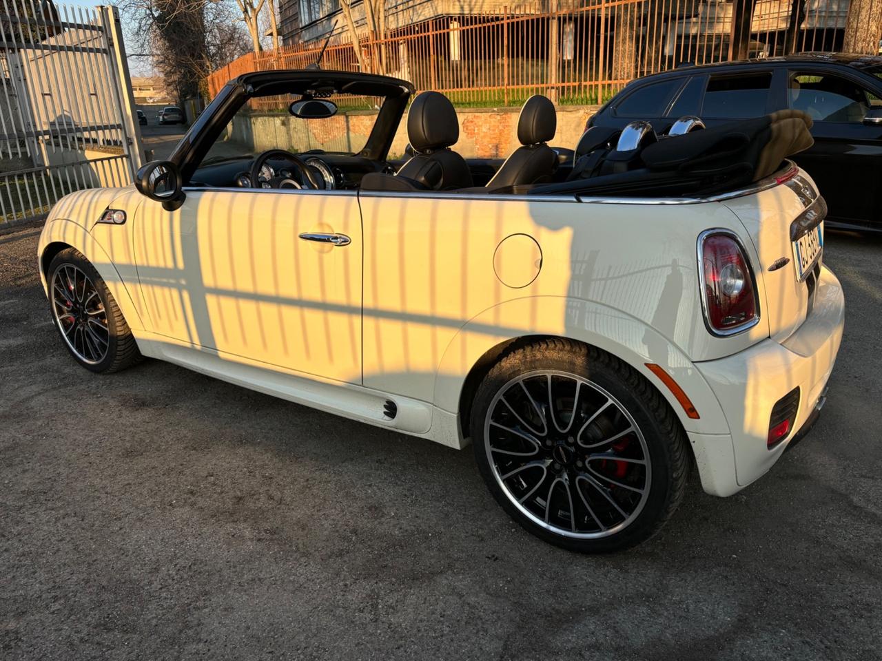 Mini Mini Cooper S Cabrio JOHN COOPER WORKS