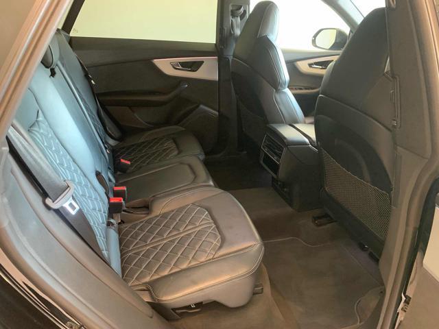 AUDI Q8 55 TFSI quattro tiptronic Sport
