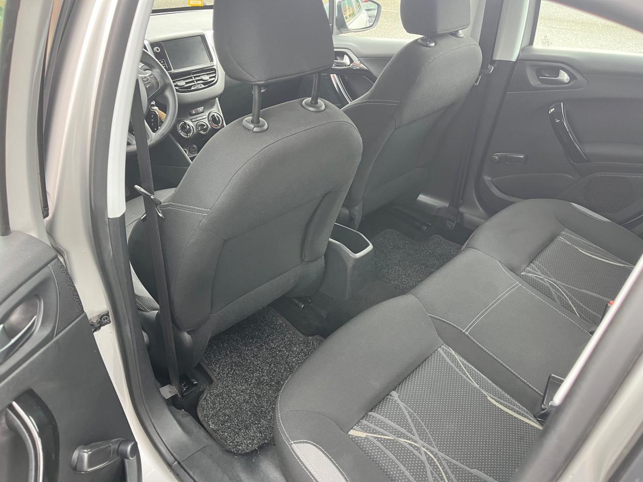 PEUGEOT 208 - BENZINA/GPL