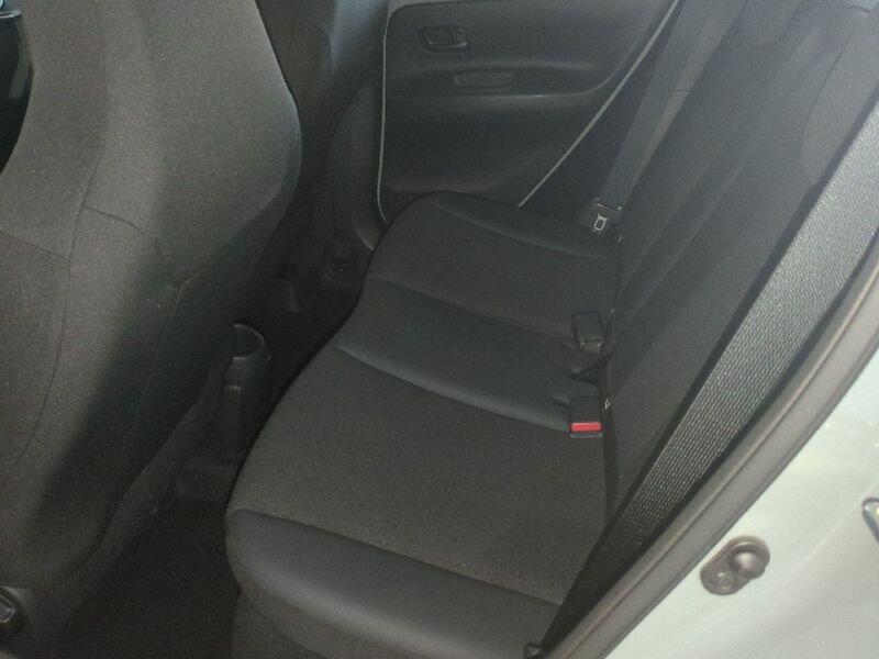 Toyota Aygo X 1.0B (72 CV) Lounge Air