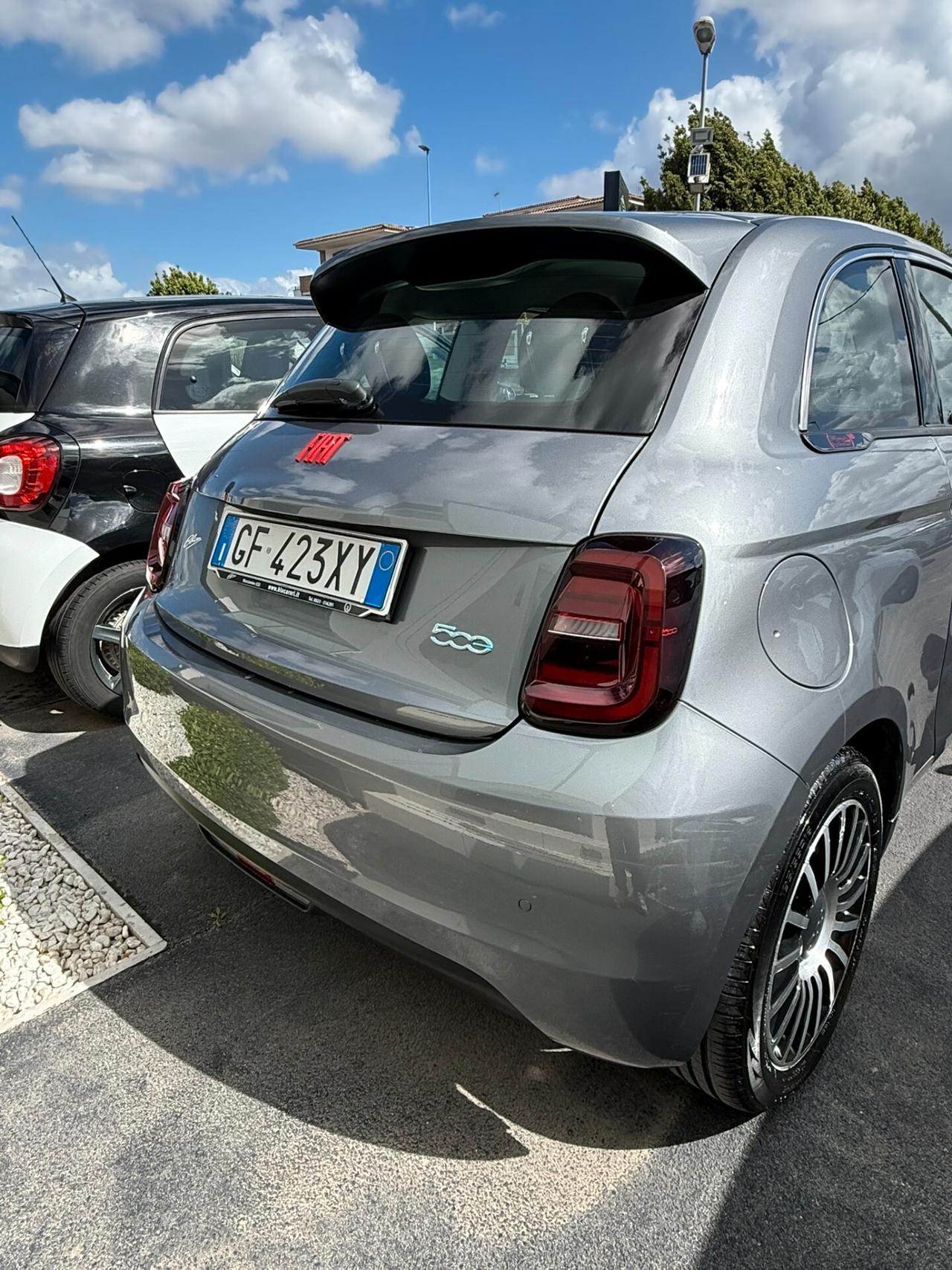 Fiat 500e Berlina 23,8 kWh Red 11/2021