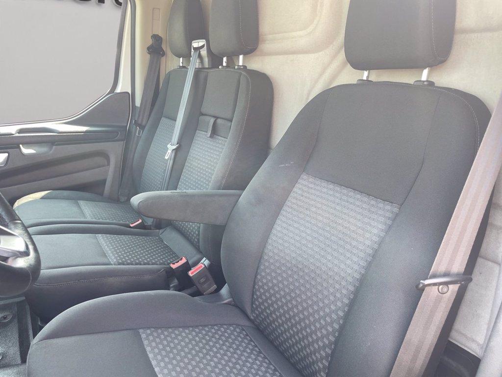 FORD transit custom 320 2.0 tdci 130cv Trend L2H1 E6 del 2021