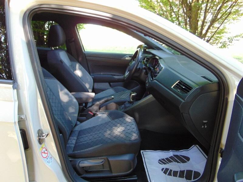 VOLKSWAGEN Taigo Taigo 1.0 TSI 110 CV DSG R-Line