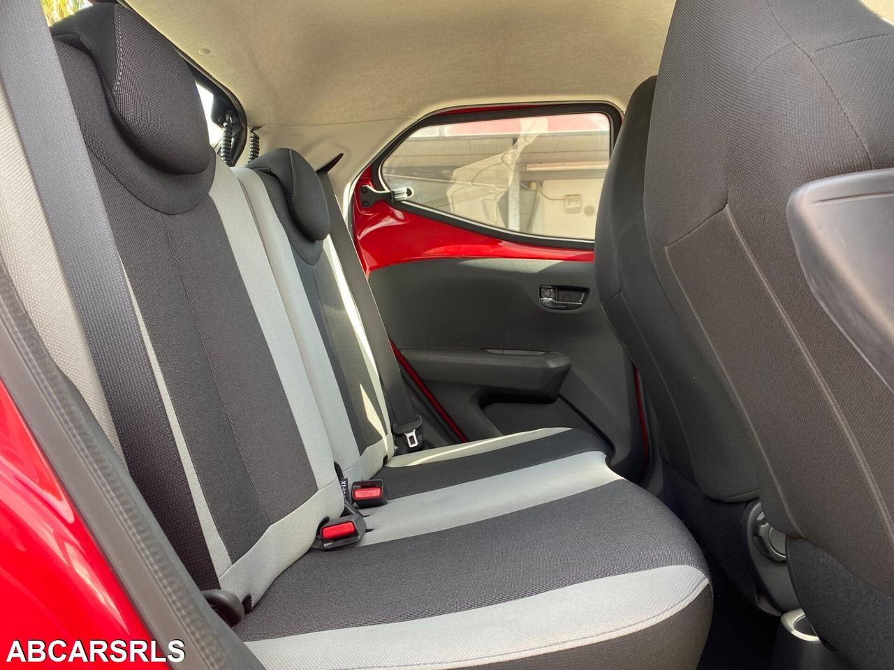 TOYOTA - Aygo - 1.0 VVT-i 69 CV x-play - UNIPRO. -