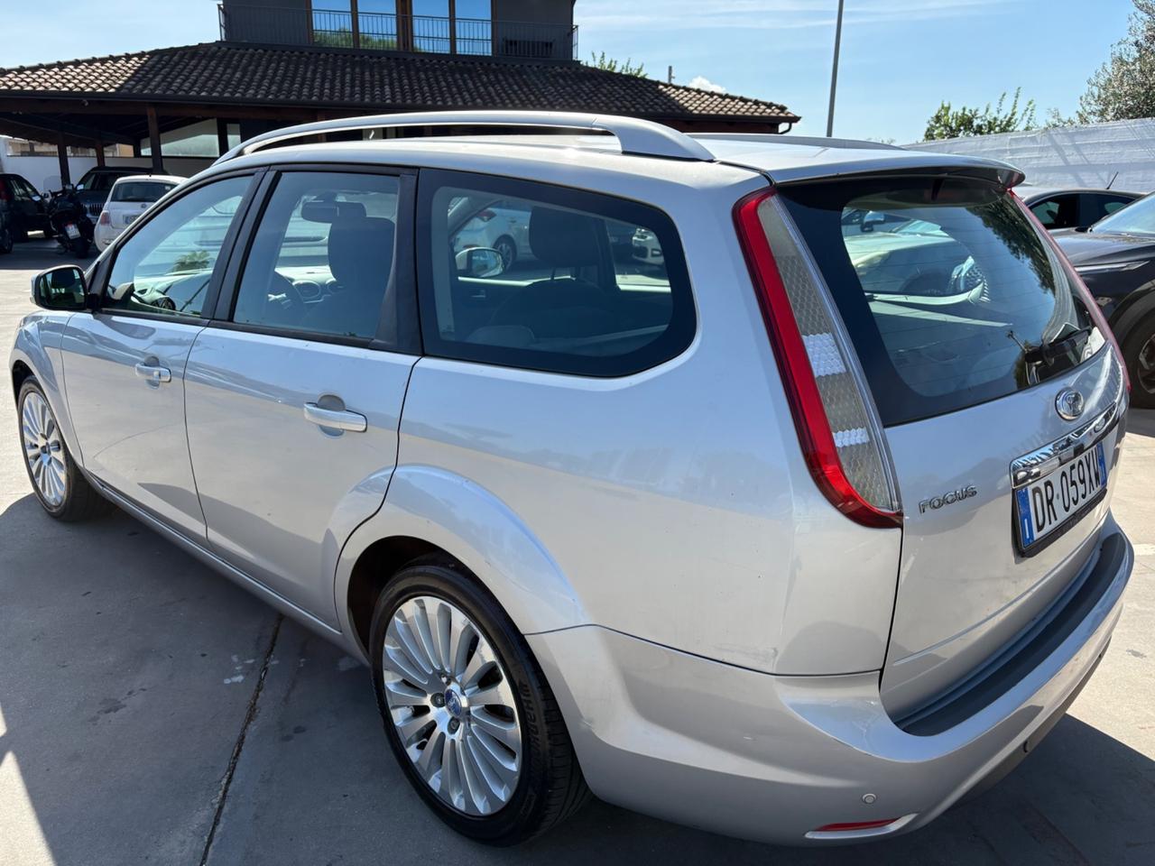 Ford Focus 1.6 gpl titanium