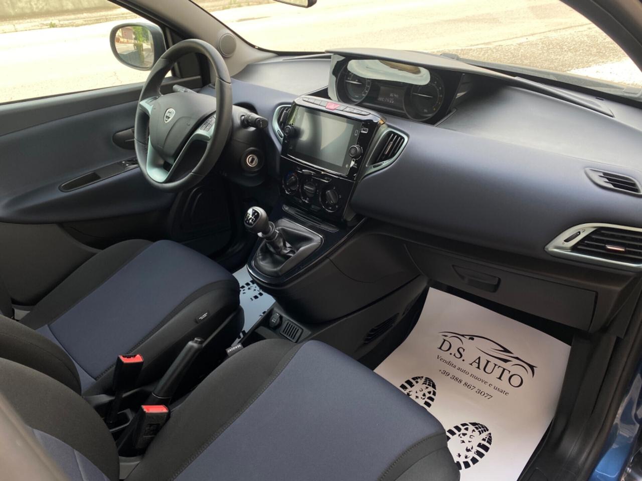 Lancia Ypsilon 5 porte Hybrid Platino solo 3600 Km !!