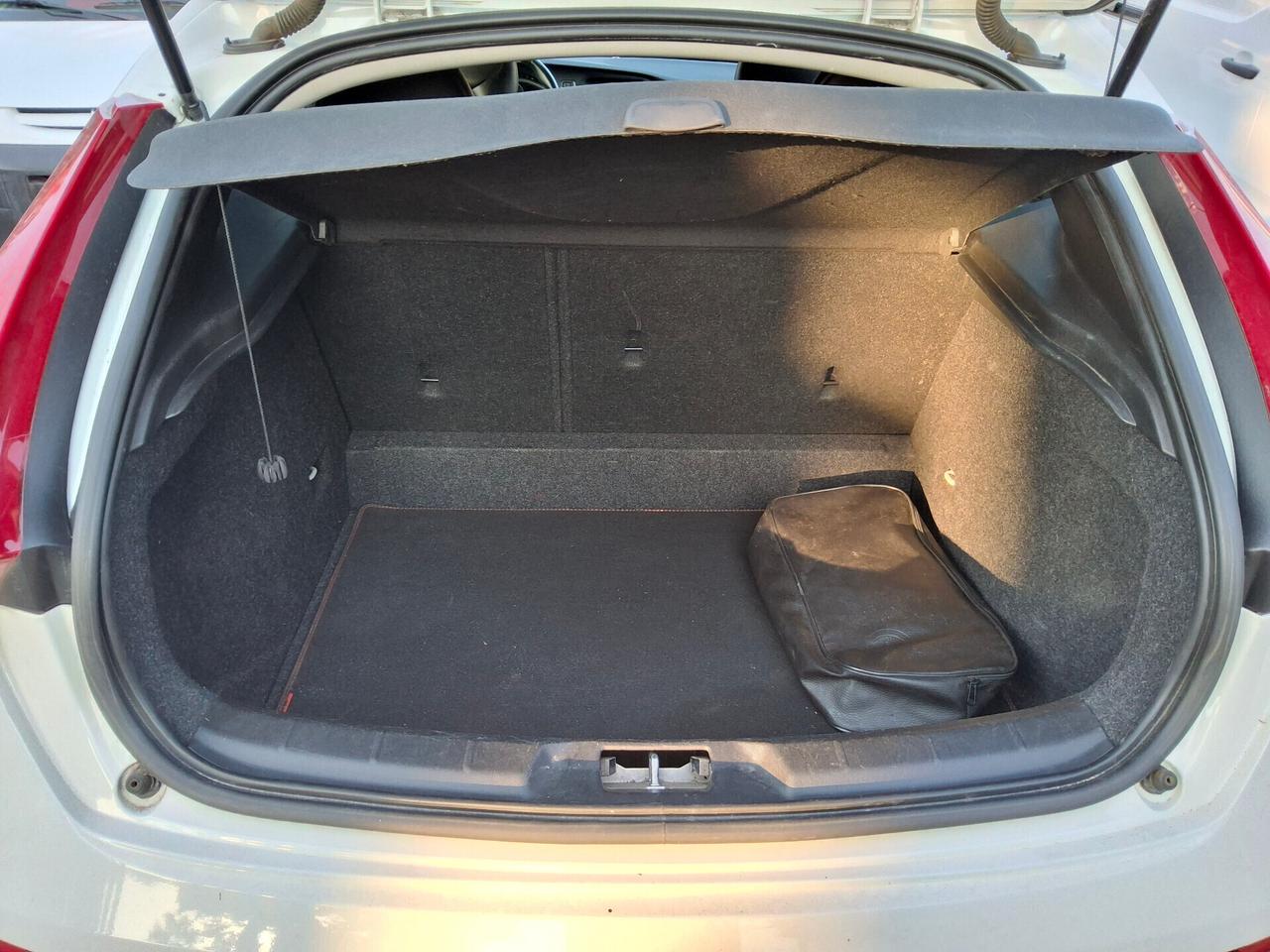 Volvo V40 Cross Country Ocean Race