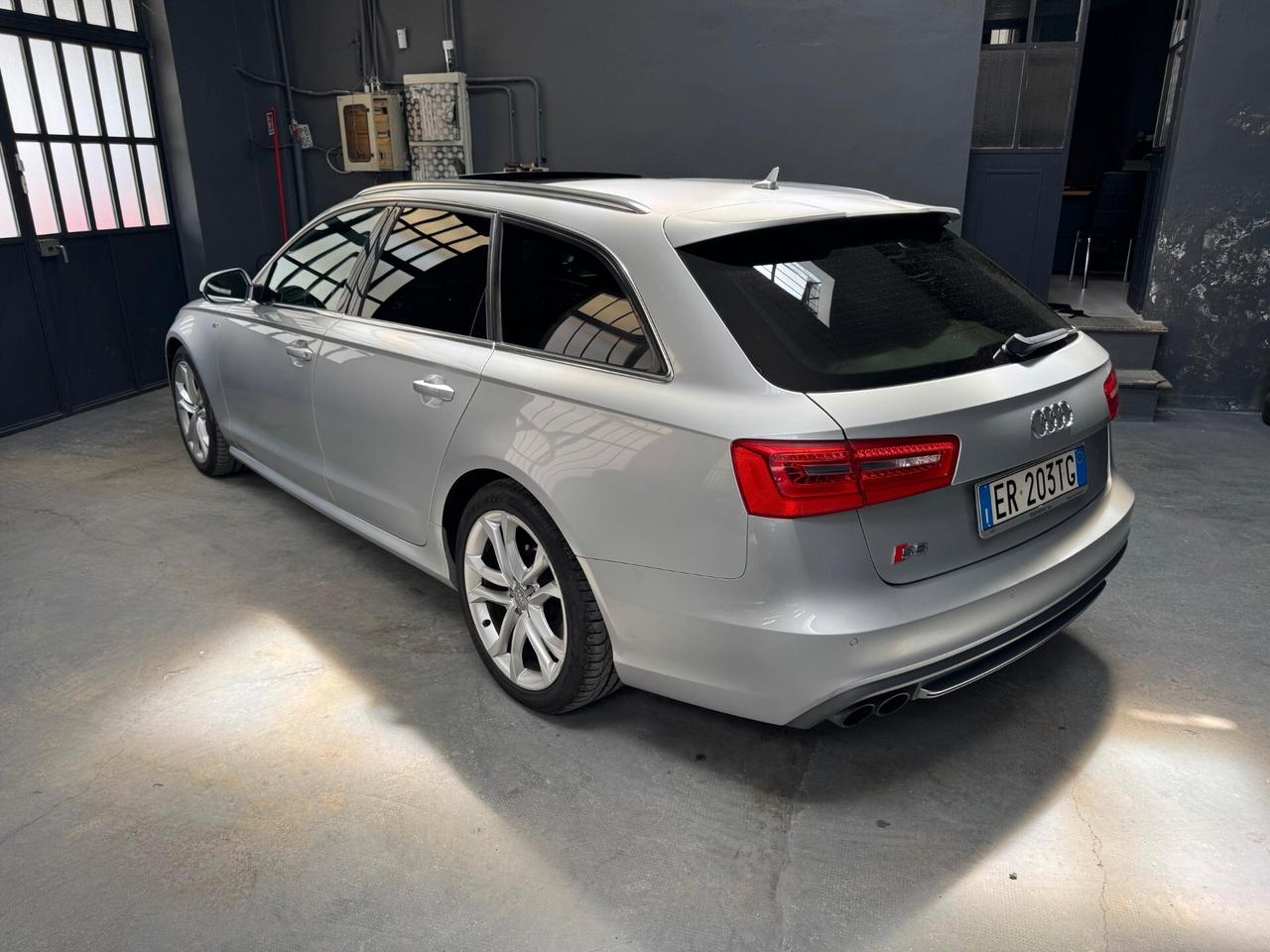Audi A6 S6 Avant 4.0 TFSI quattro S tronic