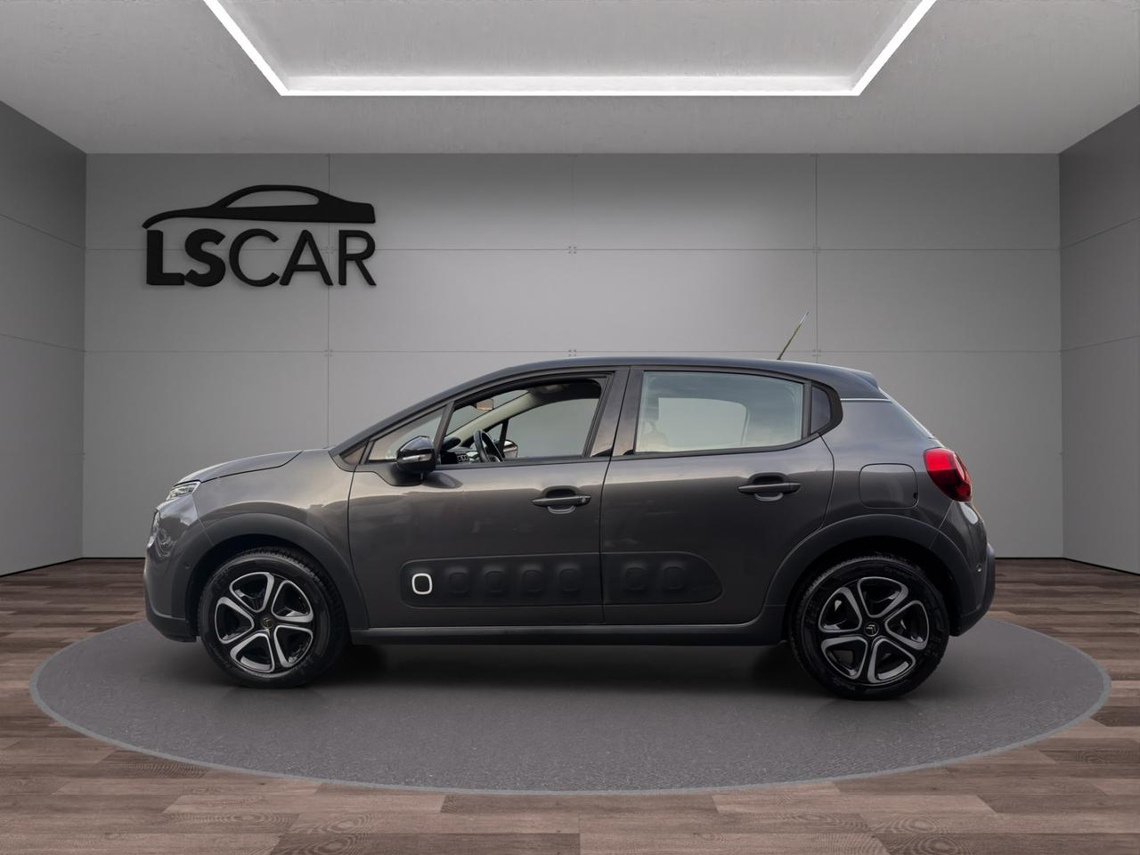 Citroen C3 1.2 Shine 83cv - Unipro - Promo Finanziamento - Neopatatentati - Tagliandi certificati - Cerchi in lega - Schermo - Clima Automatico